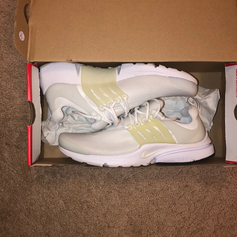 Nike air presto essential